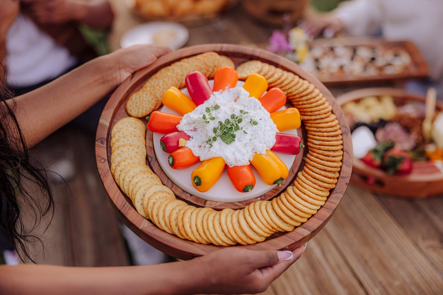 Isla Serving Platter with Marble Cheeseboard Insert, Acacia Wood Charcuterie Board Set, round Serving Chopping Tray, (Acacia Wood with Marble)