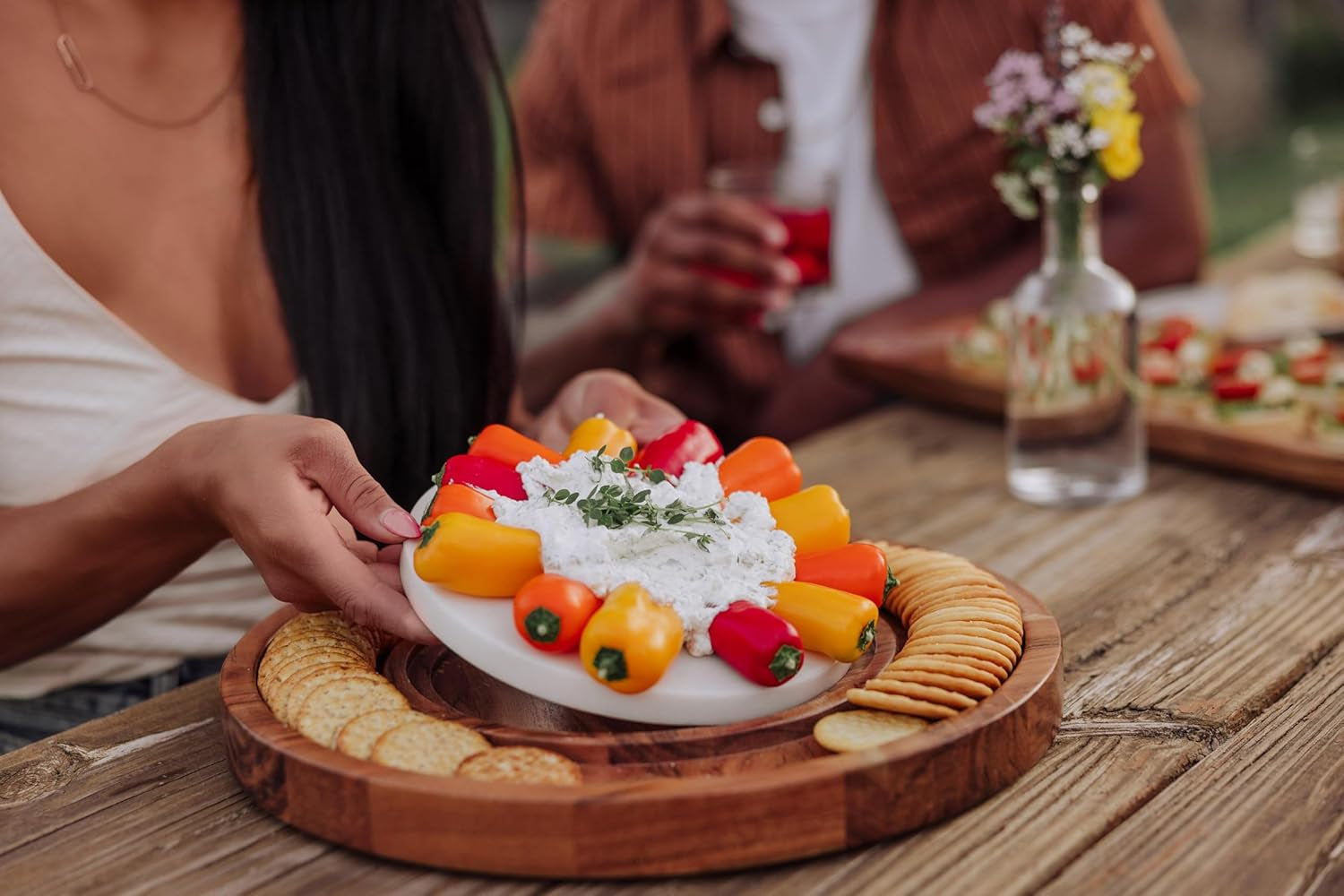 Isla Serving Platter with Marble Cheeseboard Insert, Acacia Wood Charcuterie Board Set, round Serving Chopping Tray, (Acacia Wood with Marble)
